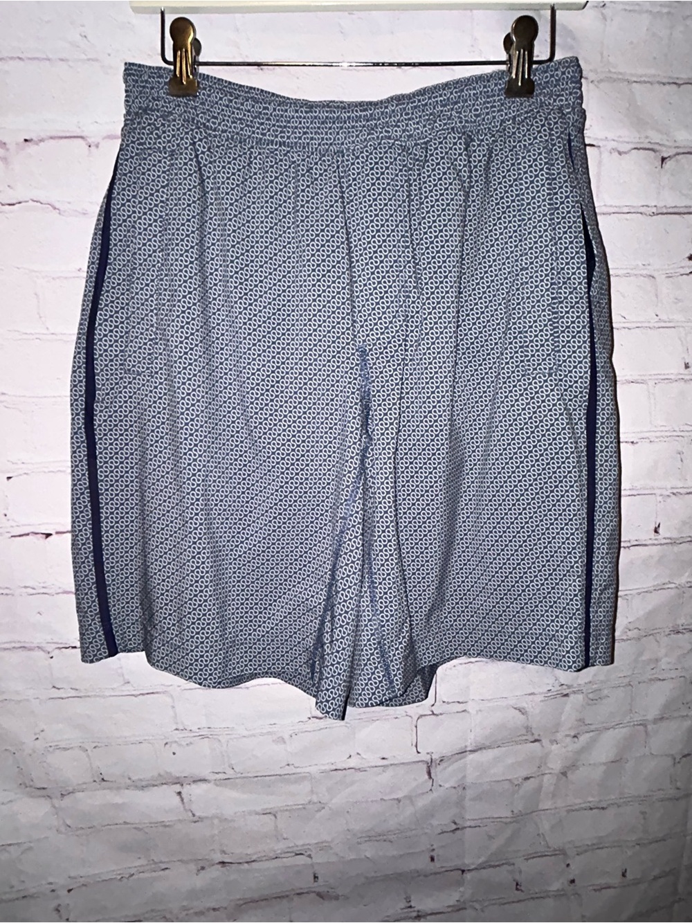 lululemon Pace Breaker shorts men’s size L